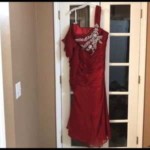 MNM Couture dress size 22